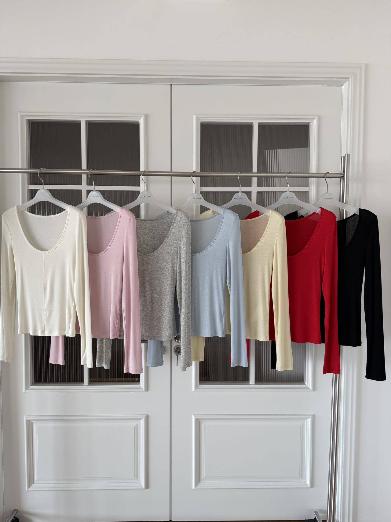 WAITMORE футболка женская с длинным рукавом из смеси тенсела и шерсти с U-образным вырезом приталенная базовая