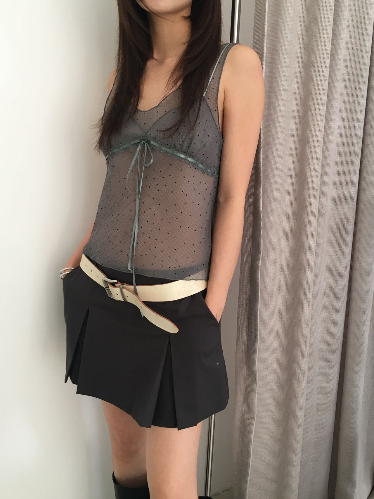 waitmore百搭薄纱微透波点V领无袖吊带背心春夏叠穿减龄显瘦上衣