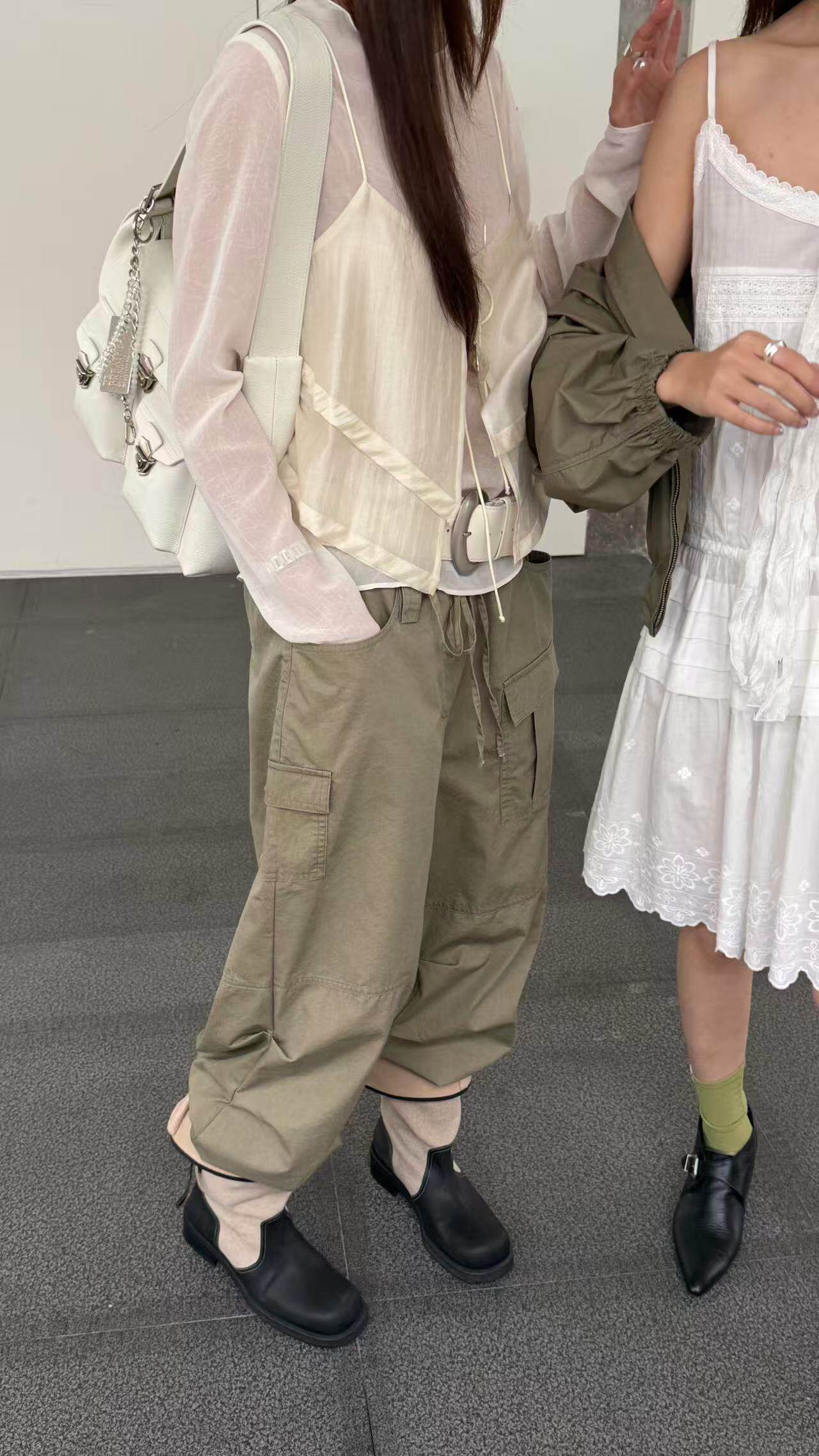 waitmore2026 весна-лето новая модель прозрачная блузка с длинными рукавами + двухслойный топ на бретелях комплект из двух предметов женский