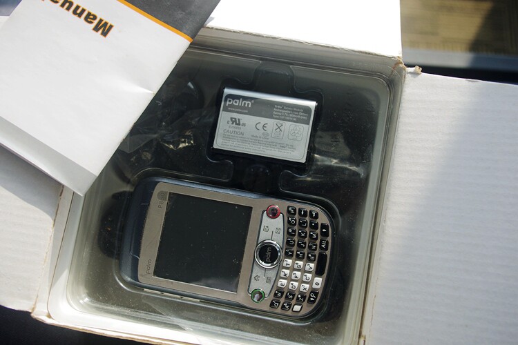 Проводной и DECT-телефон 奔迈palm p850 cdma手机 可插大卡 适用港澳台地区 At &