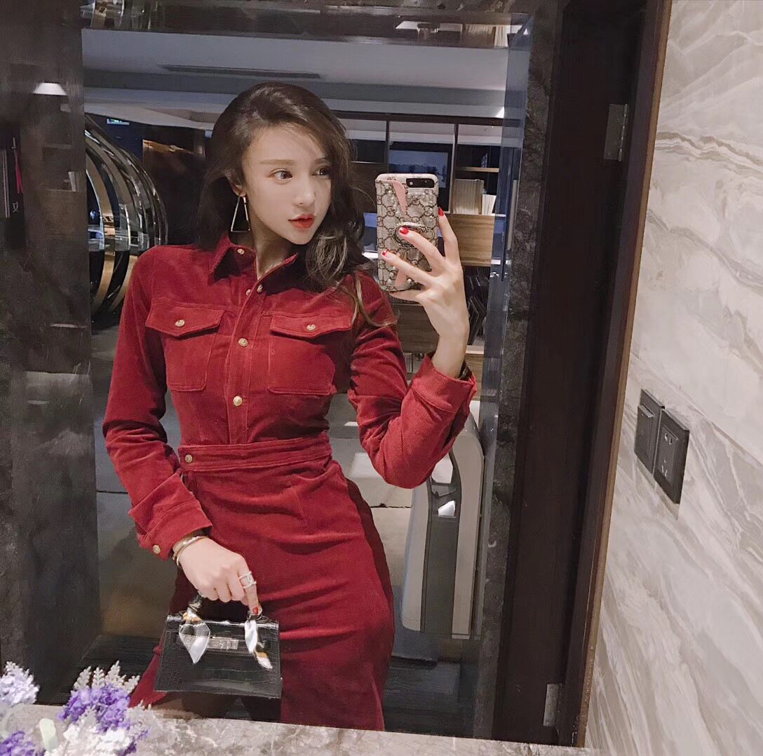 European station 2023 early spring new Korean version slim corduroy slit irregular mid-length dress women