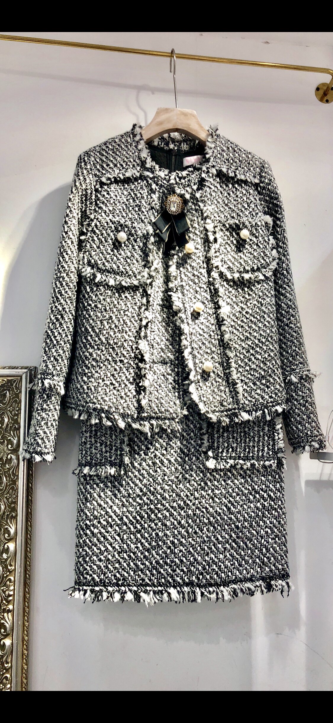 European Station 2022 Early autumn new long sleeves Short coat for foreign clothing Knitted Wool with little fragrant wind suit Female Eurogoods