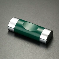 Темно-зеленый крапинговый шельф