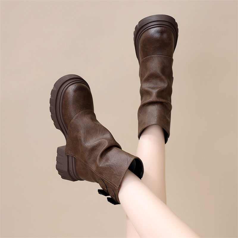 Slip-On Martin Boots for Women 2026 New Autumn Style with Fleece Lining, Fashionable Booties with Soft Soles, Lightweight Short Boots, Large Size 41 Slip-On Martin Boots for Women 2026 New Autumn Style with Fleece Lining, Fashionable Booties with Soft Soles, Lightweight Short Boots, Large Size 41