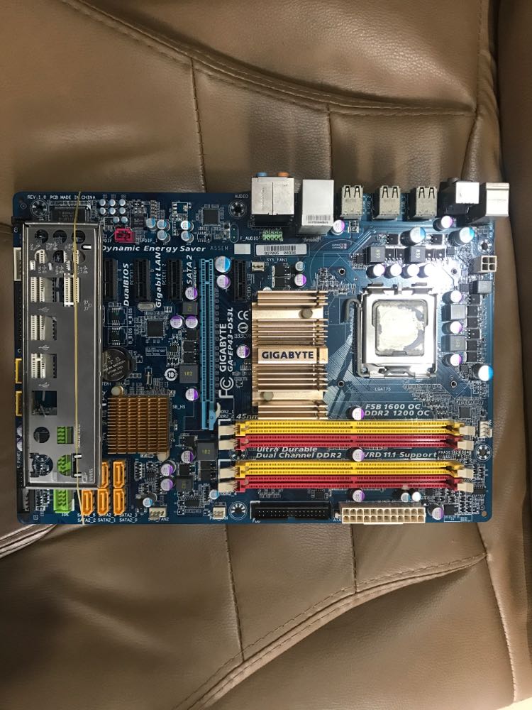 Dismantling Gigabyte Jijia EP43-DS3L 775-pin DDR2 all-solid-state large plate supports Q-series quad-core