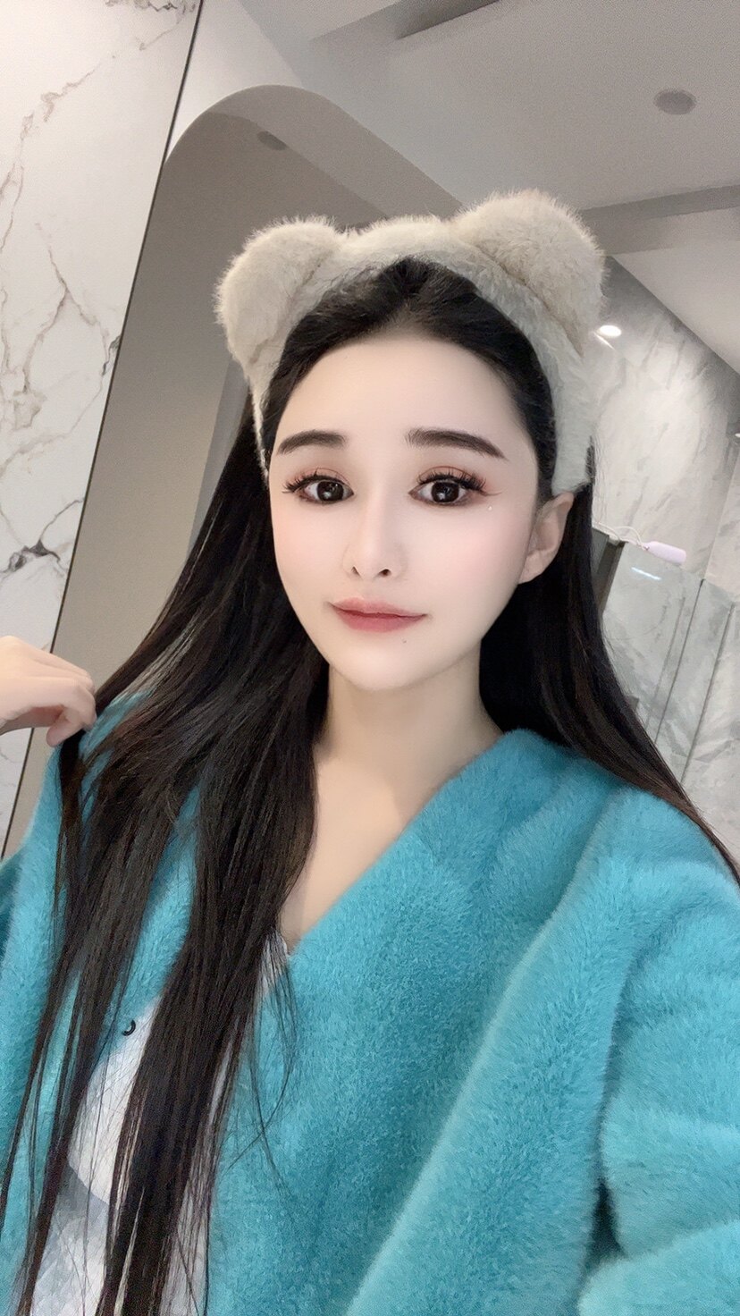 丹丹欧货穿搭皮草小店的LOGO
