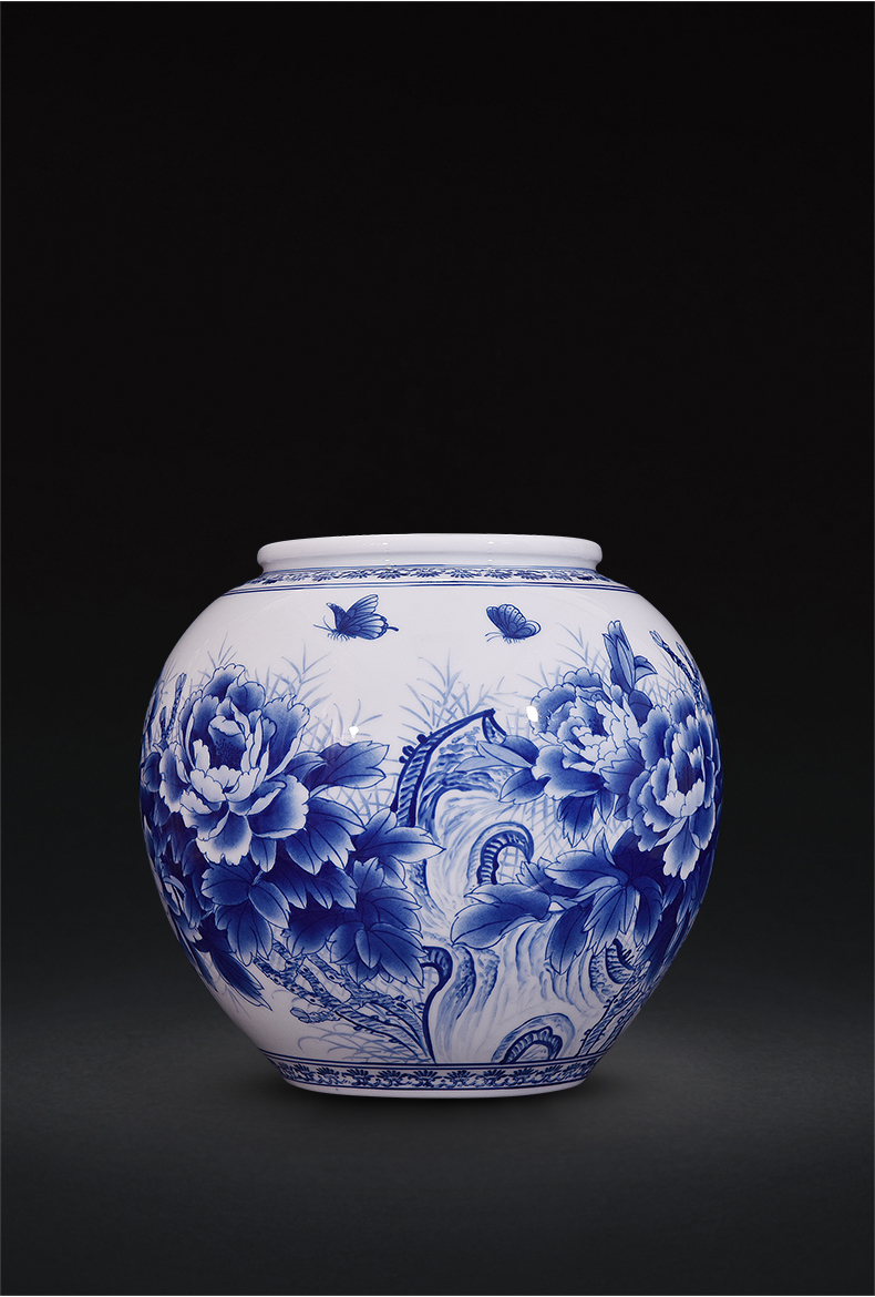 Jingdezhen ceramics hand - made of new Chinese style classic blue and white porcelain vase household adornment handicraft furnishing articles sitting room