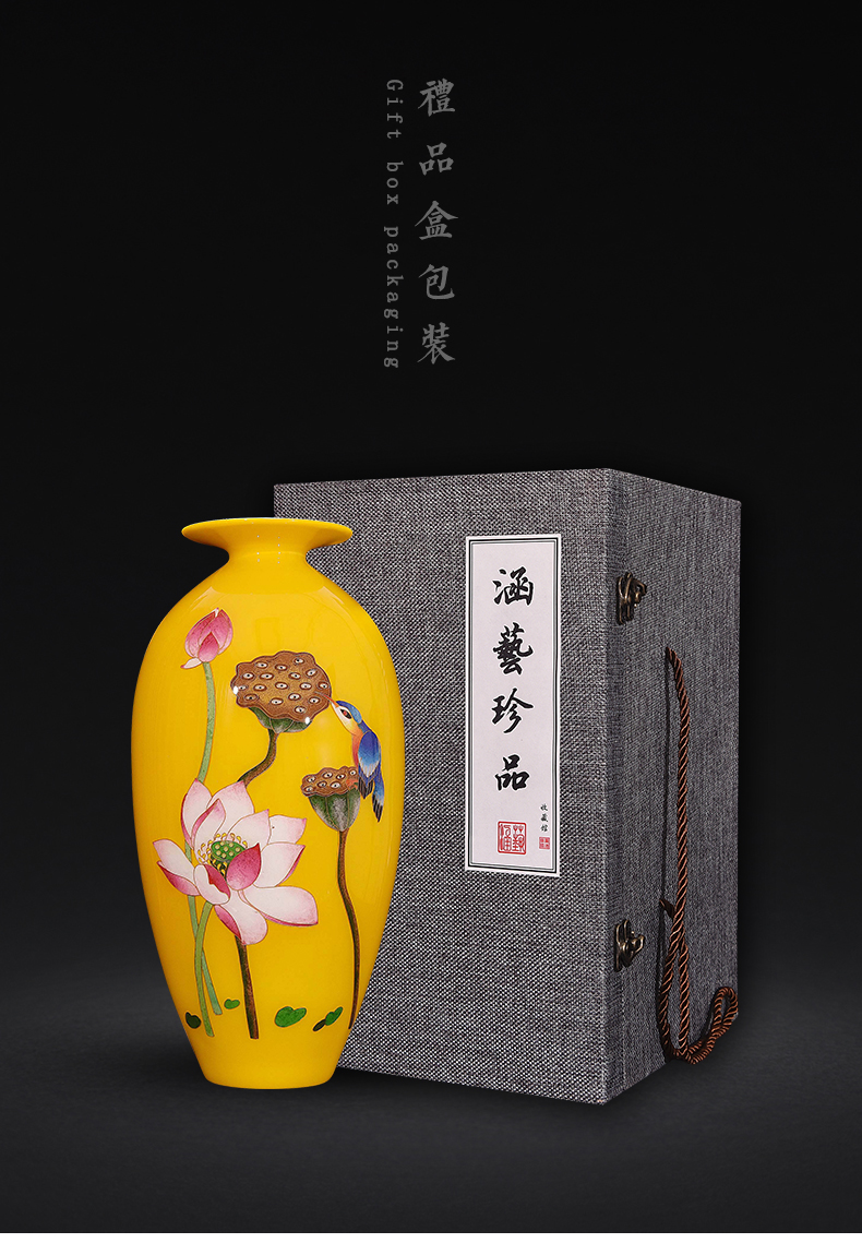 Jingdezhen ceramics gold straw lotus pond moonlight vase sitting room place flower arrangement of new Chinese style decoration