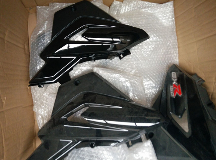 Jincheng Suzuki JC125-28 Zhan Xiao JC150-28 GXR125 battery guard plate original battery side cover