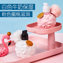Cute hair polo Fetine Milk Honey Peach hand cream Water tonic moisturizing nourishing water moisturizes clean and dry crack 100g