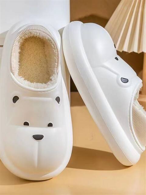 Cute Perforated Shoes for Women, Suitable for Outdoor Wear in Summer, Non-Slip Closed-Toe Slippers for the Operating Room, Beach Sandals for Women, 2023 Cotton Shoes for Winter