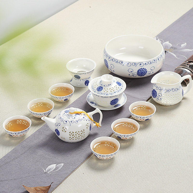 Chenxiang Jingdezhen Blue and White Porcelain Exquisite Tea Set Honeycomb Hollow Ceramic Kung Fu Tea Set Teapot Teacup Hai