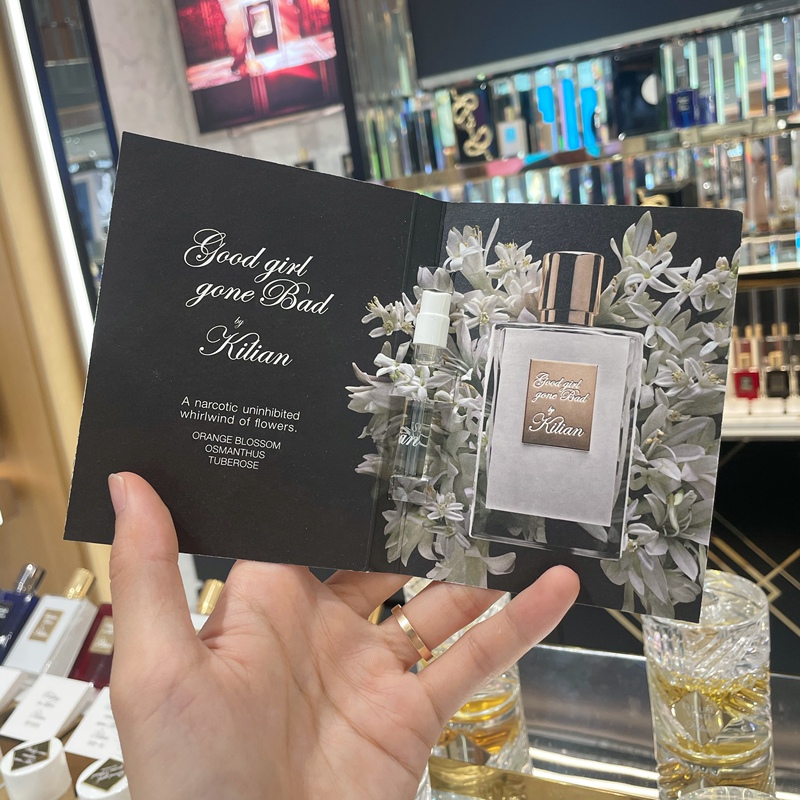 By Kilian Kelly'An Empire Tea Paradise Moonlight Holy Wood Apple Brandy Perfume Sample By Kilian Kelly'An Empire Tea Paradise Moonlight Holy Wood Apple Brandy Perfume Sample
