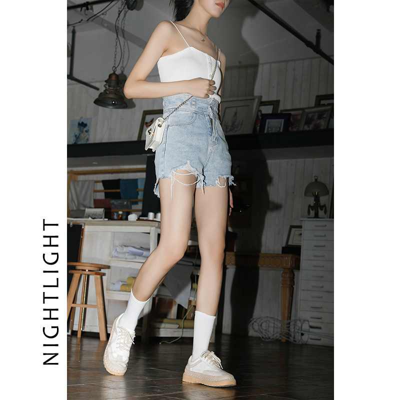 Luminous wool side high waist denim shorts female light color 2021 springtime new loose hole pants expatty slim hot pants