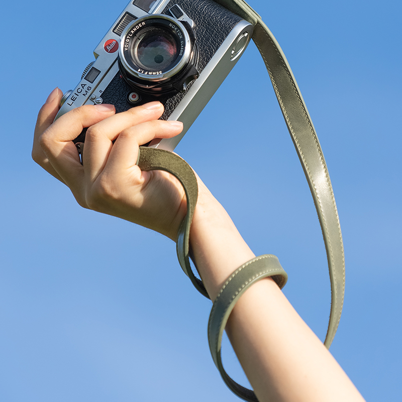 cam-in camera holding baby bag retro hanging neck shoulder strap genuine leather leather suitable for Leica m11 micro-single-eye camera Fuji x100v