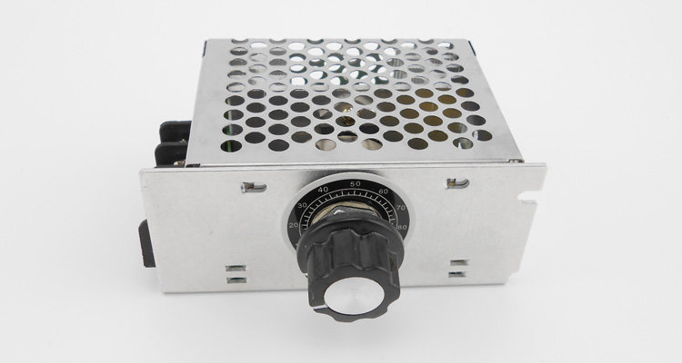 Real photo of AC Thyrestor Load Regulator Dimmer Controller 4000W OutPut 0:220v AC