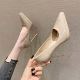 Туфли нюдового цвета из лакированной кожи