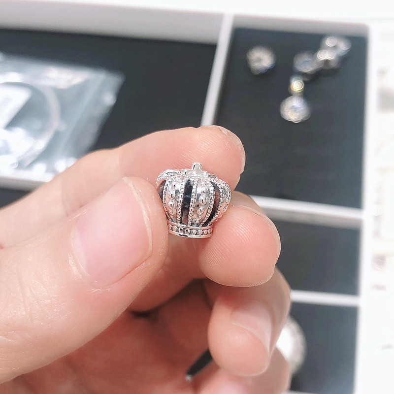 Pandora Official Website Genuine 925 Silver Crown Bracelet Necklace Beaded Pendant 790930 Couple Gift Pandora Official Website Genuine 925 Silver Crown Bracelet Necklace Beaded Pendant 790930 Couple Gift