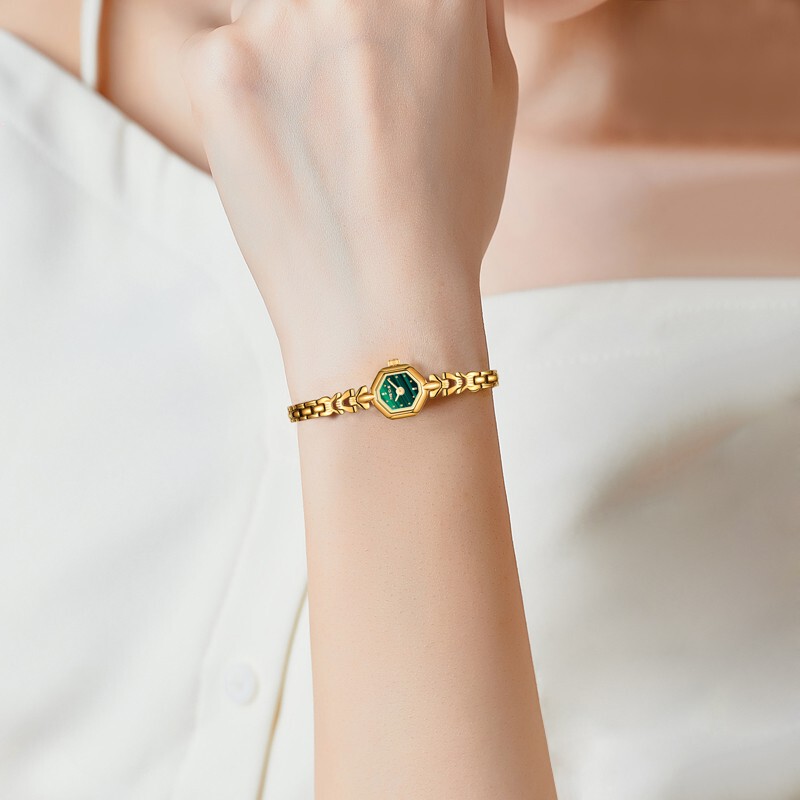 Leo Time 2026 New Genuine Mini Brand Fashion Small Green Watch Small Dial Women's Watch Gold Watch Bracelet Watch