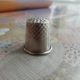 Khâu tay DIY công cụ nhỏ đặt thimble chủ đề tông đơ loại bỏ chủ đề ren tay may kim xỏ chỉ nhỏ - Công cụ & vật liệu may DIY