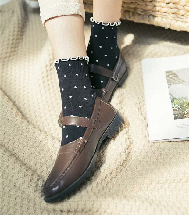 Phiên bản tiếng Hàn của ulzzang vớ nữ màu đen và trắng nấm trong vớ cotton ống Nhật Bản vớ vớ retro Nhật Bản - Bít tất nữ tất ngắn cổ