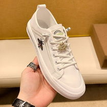 European station leather casual shoes small white shoes mens shoes 2023 new spring trend increase small bee tide shoes male