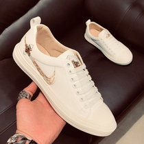 The small bee mens shoes 2023 new tide shoes male winter breathable small white shoes male real leather casual plate shoes