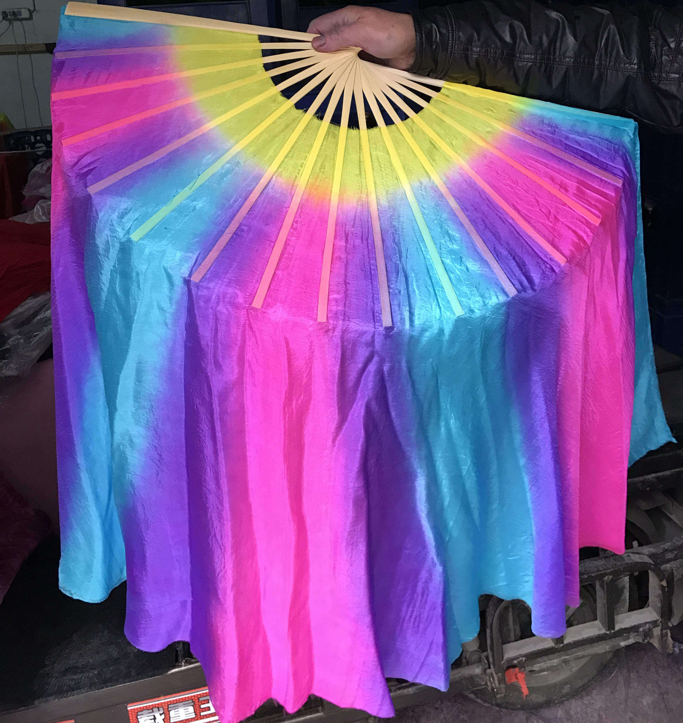 The original fan fan of Danqing fan classical dance fan of the fan of the fan of the southwest rain memory fan in June Qing River color