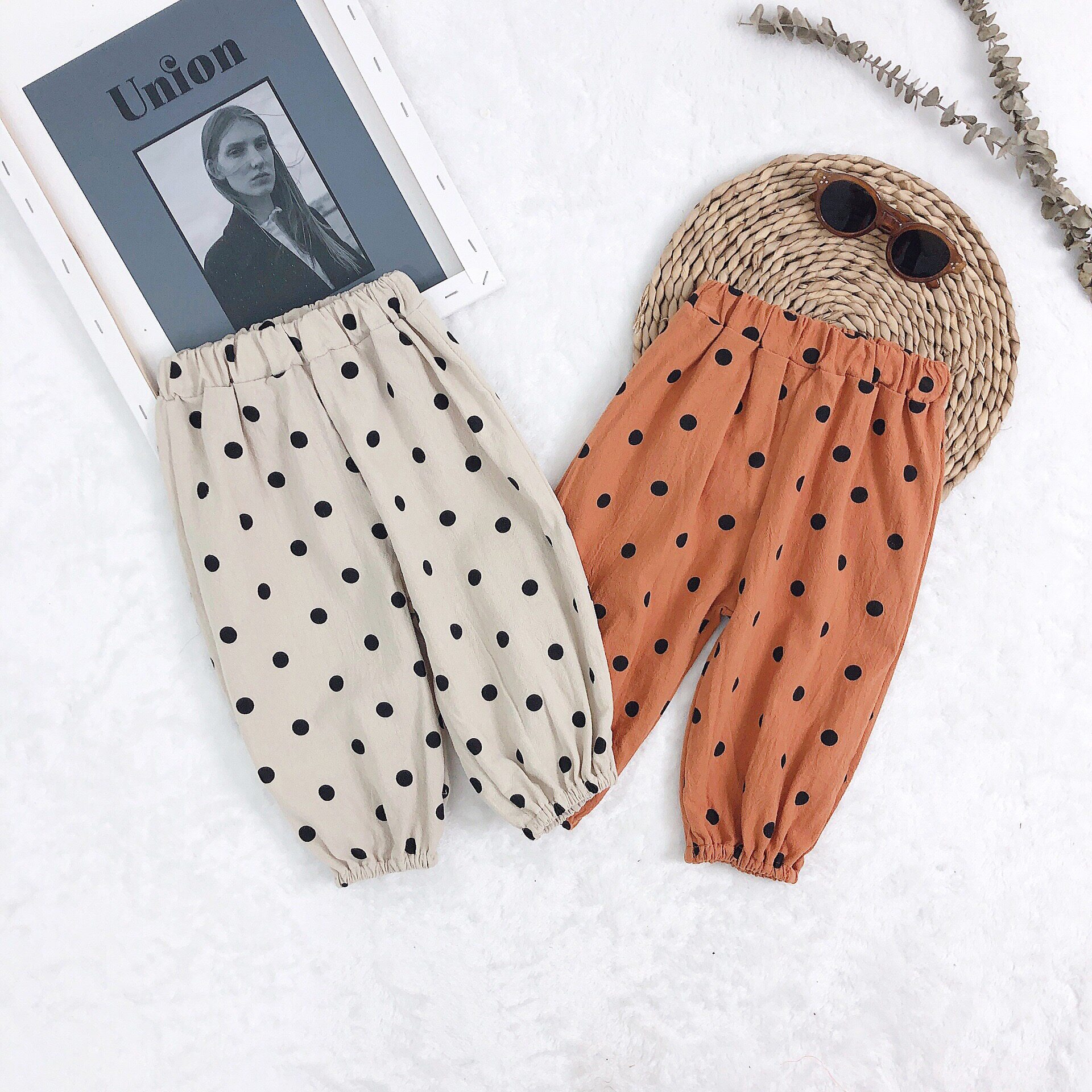 2022 Summer Girls Polo Dot Casual Pants Little Girl Han Edition Fashion 90% Pants Foreign Palate Children Pants External Tide