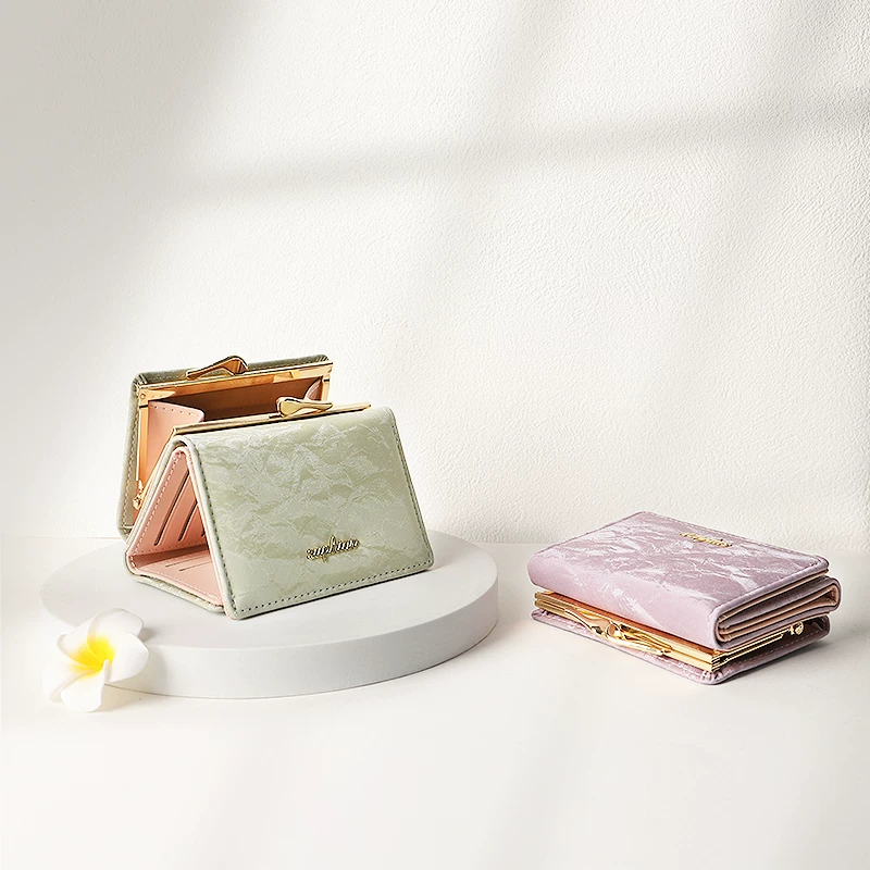 Cute wallet, short small light and thin capacious universal shoulder bag
