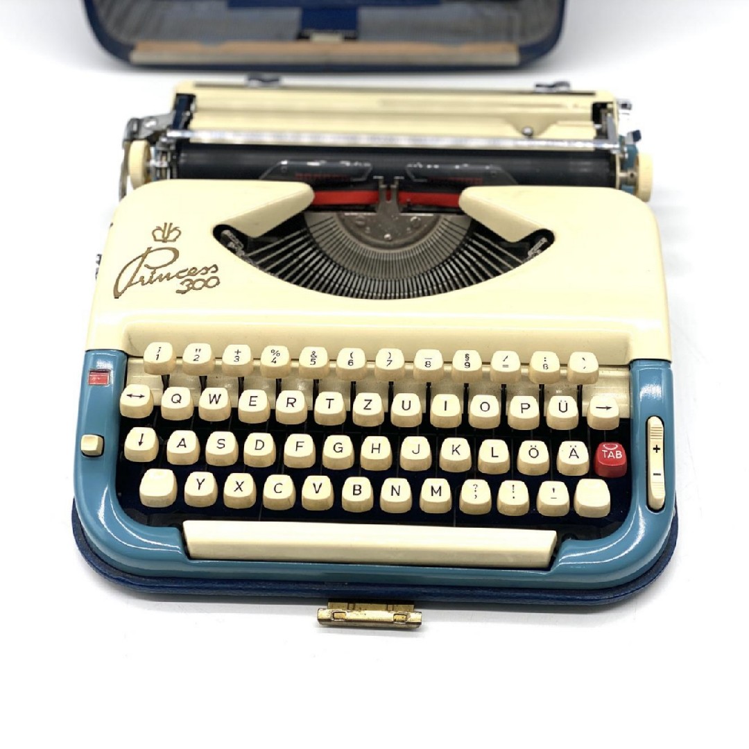 1950s German old mechanical antique typewriter can type retro Princess art gift collection