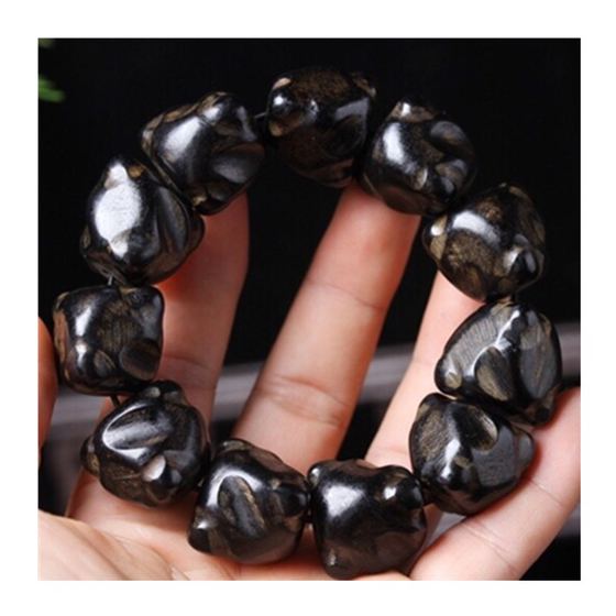 Indonesian agarwood old material black oil agarwood casual submersible grade agarwood bracelet for men and women Buddhist beads mature old material floral fragrance