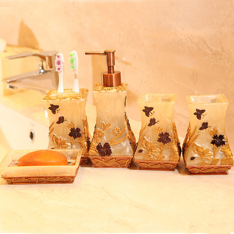 �žӷ���ԡ��Ʒ�׼�