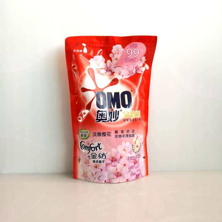 OMO fully automatic elegant cherry blossom laundry detergent 480g supplementary bag of natural enzymes containing golden spun fragrance essence