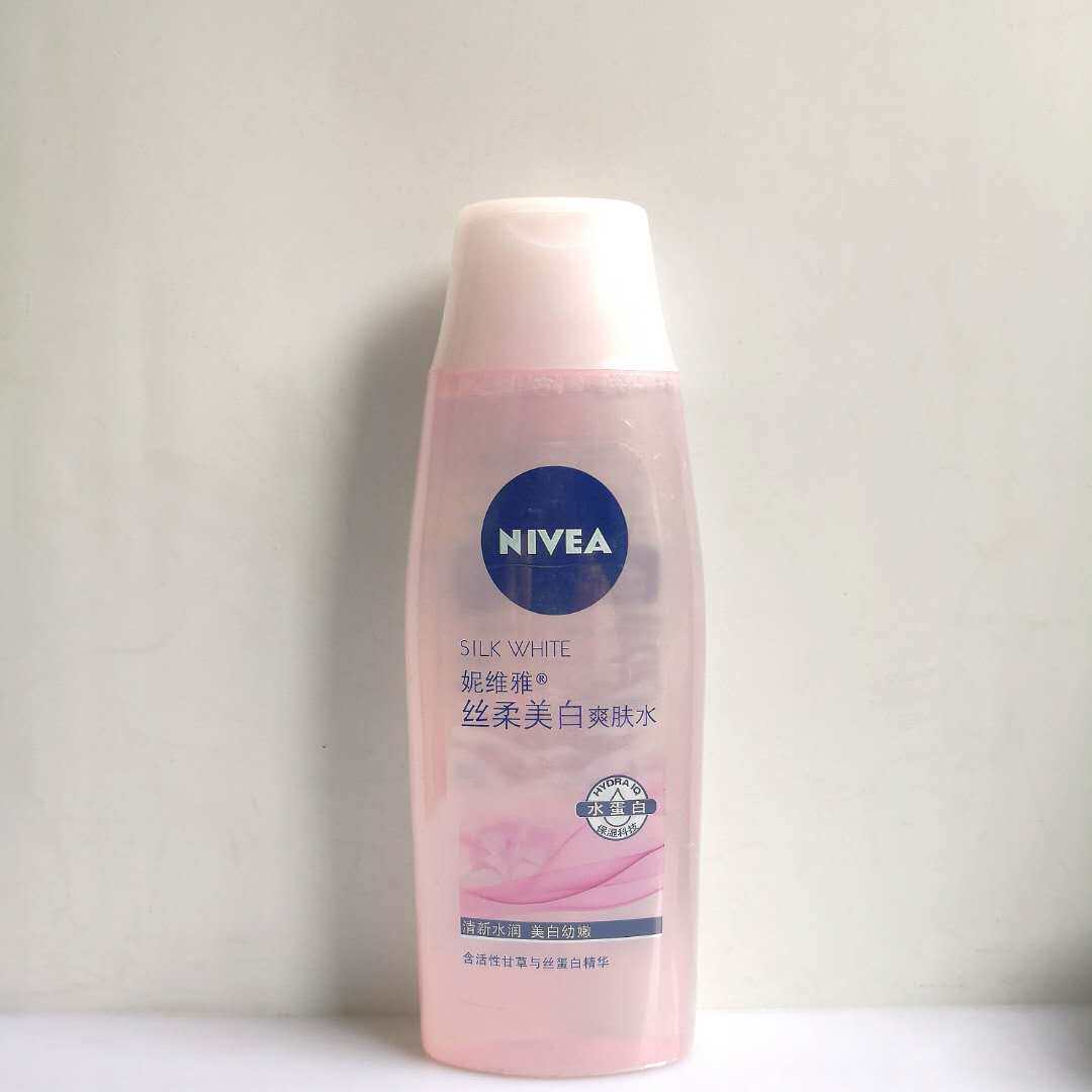 200ml Nivea Silk Whitening Toner Containing Licorice and Silk Protein Essence (expires in March 2023 - Taobao