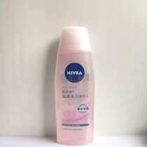 200ml Nivea Silk Soft Whitening Toner with Licorice and Silk Protein Essence (Expiration July 2023)