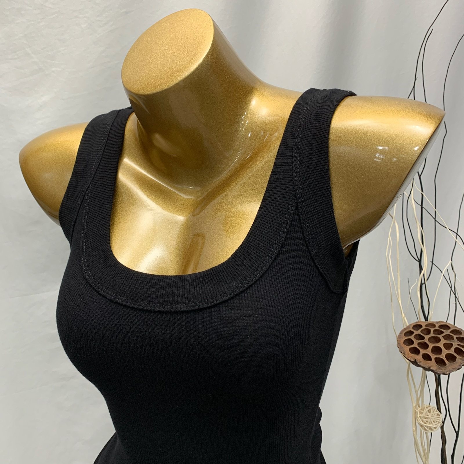 【店主自留】版型好到爆!人人穿显瘦U领宽肩带遮副乳吊带背心INS