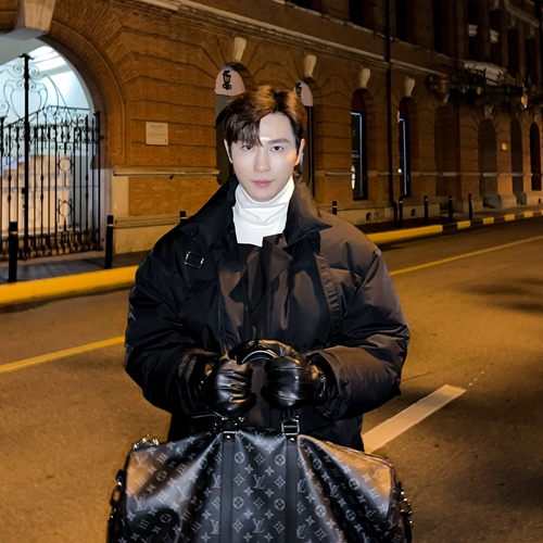 Оригинальный дизайнерский брендовый комплект, пуховик, демисезонная куртка, в корейском стиле