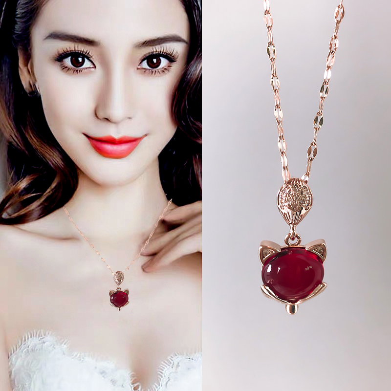 Transport fox collarbone chain titanium steel short necklace 2020 new tide hypoallergenic do not fade net red wild neck chain