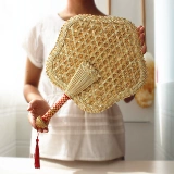 Mai Stround Fan Old -Модный Big PU Fan Group Fan Fan Grass Mosquito Репеллентный комар