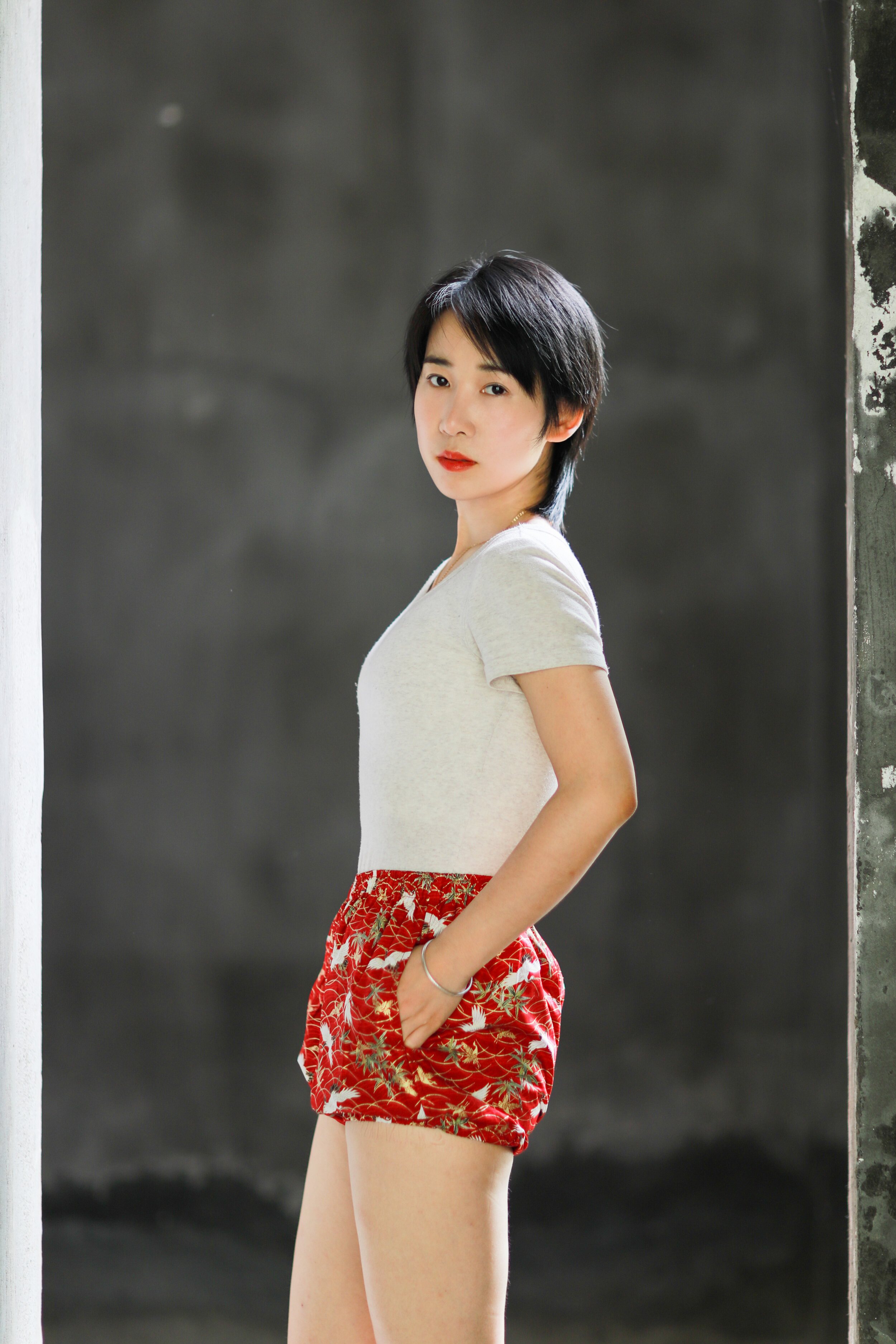 Spring and summer yoga shorts Pure cotton gold silk printed Iyengar flower pants with pockets anti-walking light leg length