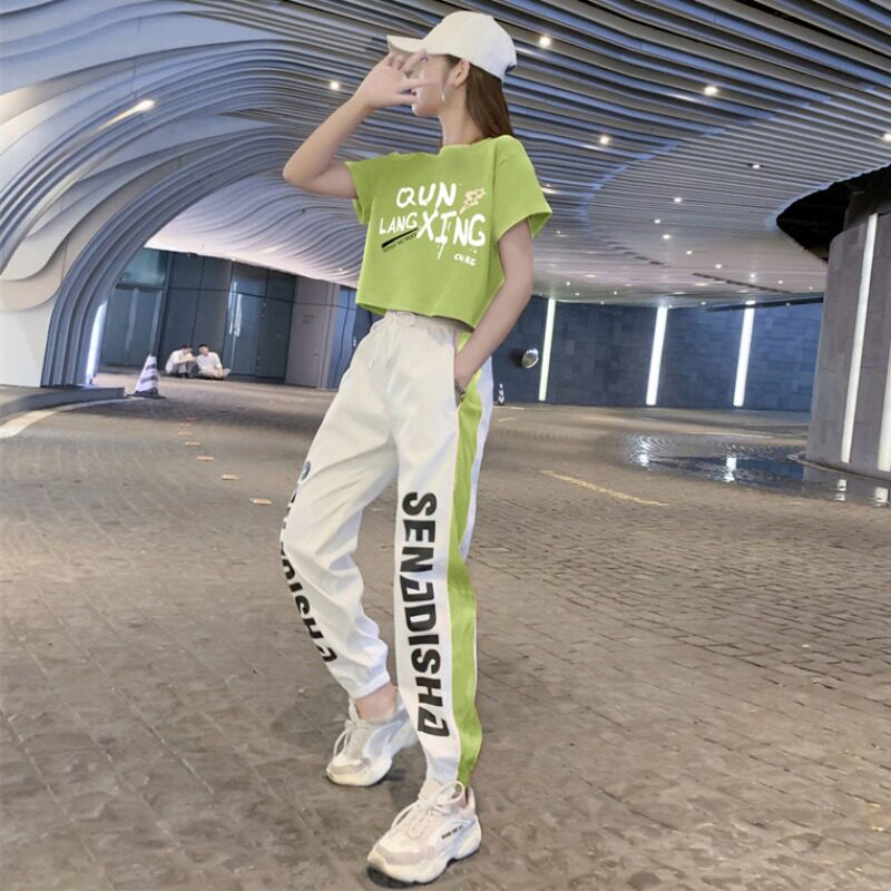新韩版女装直销的LOGO
