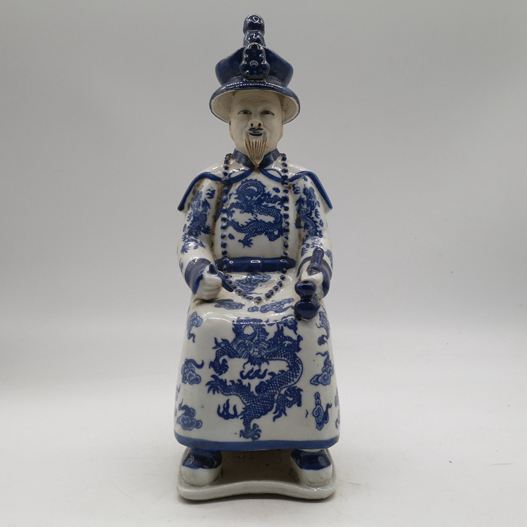 Fujian Guild Hall blue and white sculpture Kangxi Emperor like imitation ancient goods Bo ancient rack ornaments porcelain antique antiques collection