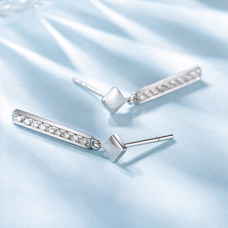 Joy Drilling Diamond Earrings Female White 18K Color Gold Diamond Earrings True Drill Long Version Elegant Brick Stone Ear Needle Official