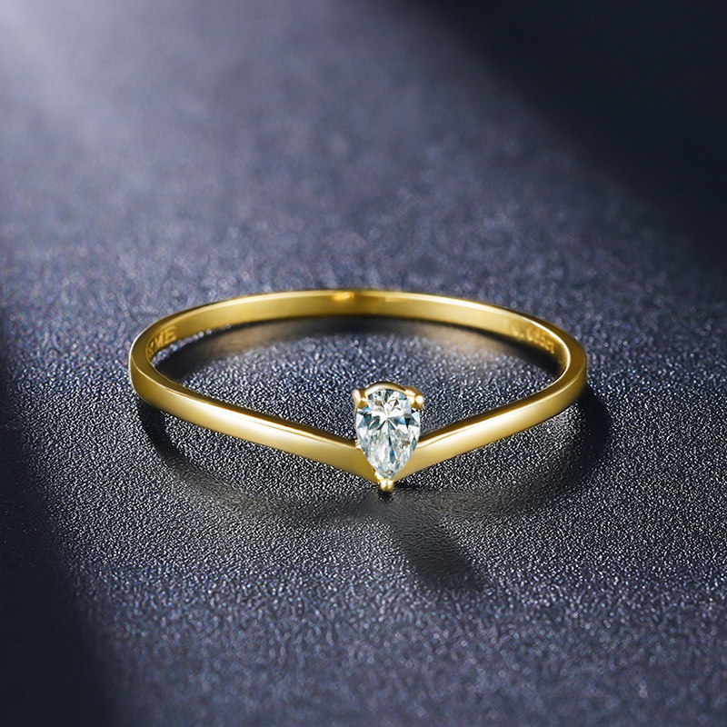 Happy diamond personality drop-shaped diamond female ring fashion trend jewelry yellow 18K light luxury small diamond ring to send girlfriend