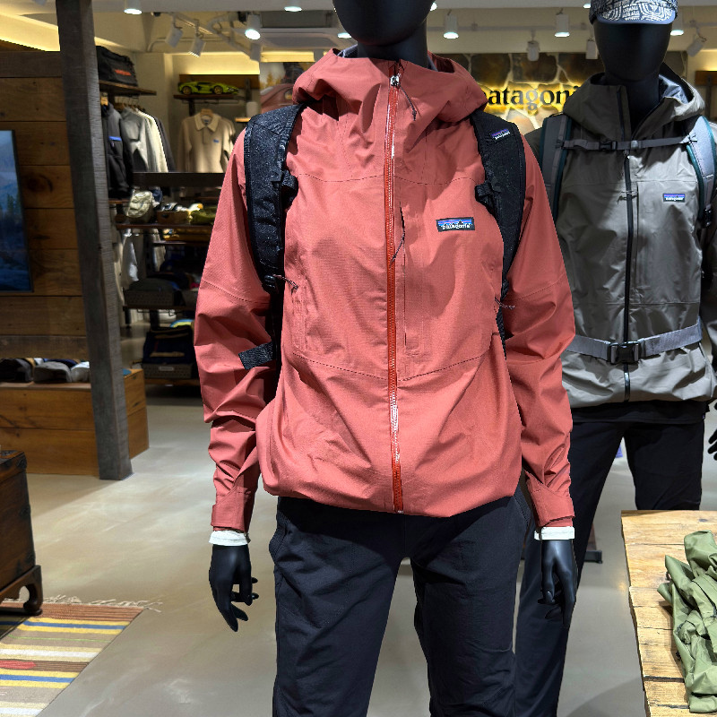 26 Patagonia Boulder Fork B3 Windproof and Waterproof Jacket for Women 85160