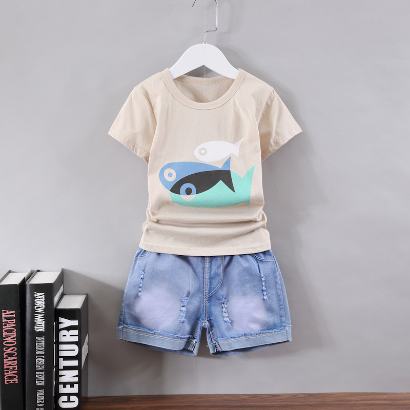 Cô gái mùa hè phù hợp với bông T-cổ đáy sinh ngắn tay trẻ em T-shirt trong hai mảnh quần short denim trẻ em lớn của.