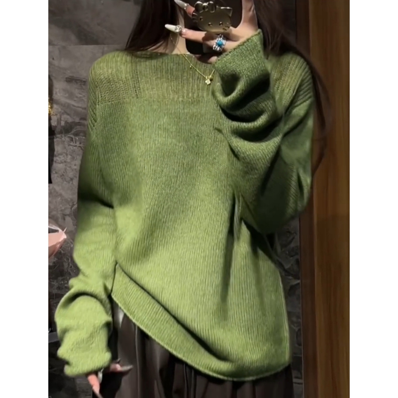Plus-Size Green Round-Neck Hollow-Out Knit Top for Women, 2025 Autumn New Fashion, Versatile, Stylish, Eye-Catching, and Age-Reducing Plus-Size Green Round-Neck Hollow-Out Knit Top for Women, 2025 Autumn New Fashion, Versatile, Stylish, Eye-Catching, and Age-Reducing