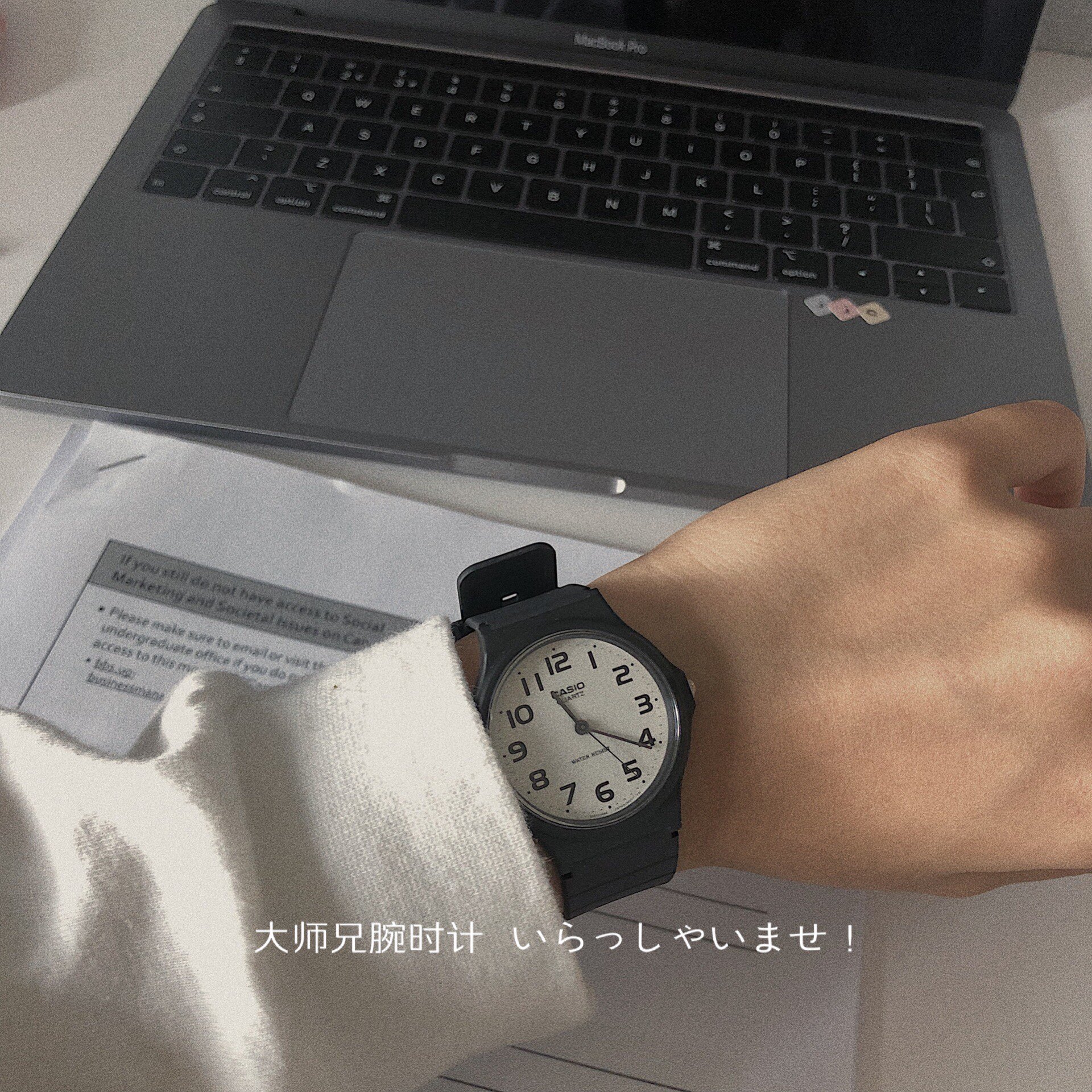 Japan's CasioCASIO Song Hye Kyo with the same net red small black watch ins wind female couple test watch