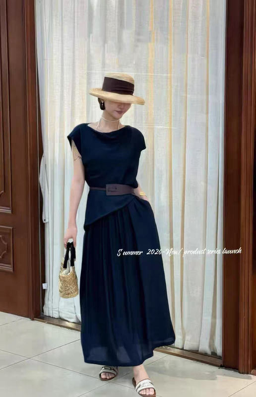 European Station 2026 Summer New V+.Com Elegant Round Neck Sleeveless Waist-Cinching Slimming Mid-Length Tank Dress European Station 2026 Summer New V+.Com Elegant Round Neck Sleeveless Waist-Cinching Slimming Mid-Length Tank Dress